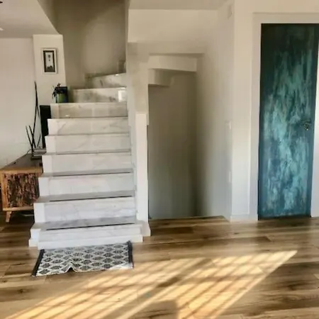 Feriehus Townhouse, Private Pool Garden And Sea Views *