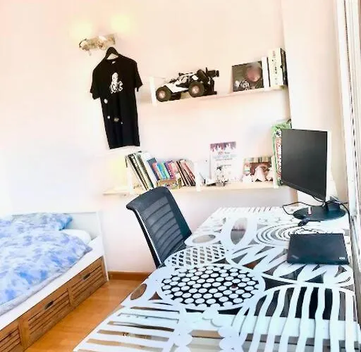 Townhouse, Private Pool Garden And Sea Views *