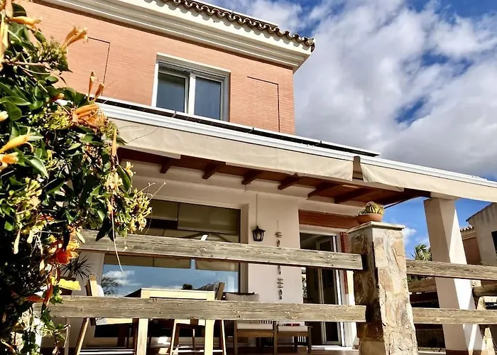 Holiday home Townhouse, Private Pool Garden And Sea Views *