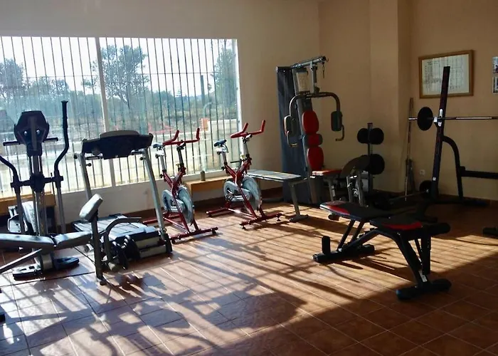 Townhouse, Private Pool Garden And Sea Views *