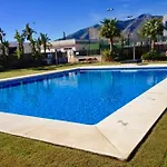 度假居 Townhouse, Private Pool Garden And Sea Views *