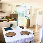 Townhouse, Private Pool Garden And Sea Views