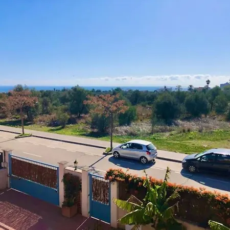 Townhouse, Private Pool Garden And Sea Views *