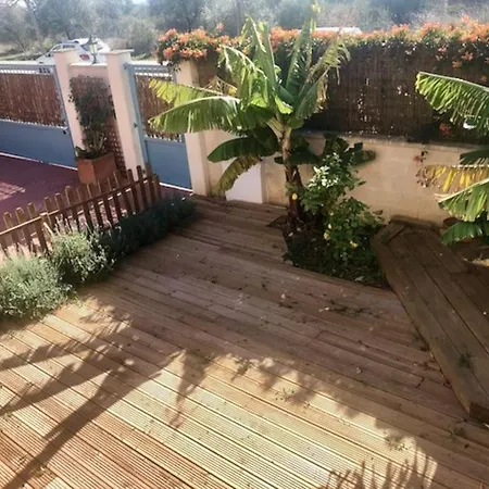 Townhouse, Private Pool Garden And Sea Views Dom wakacyjny *